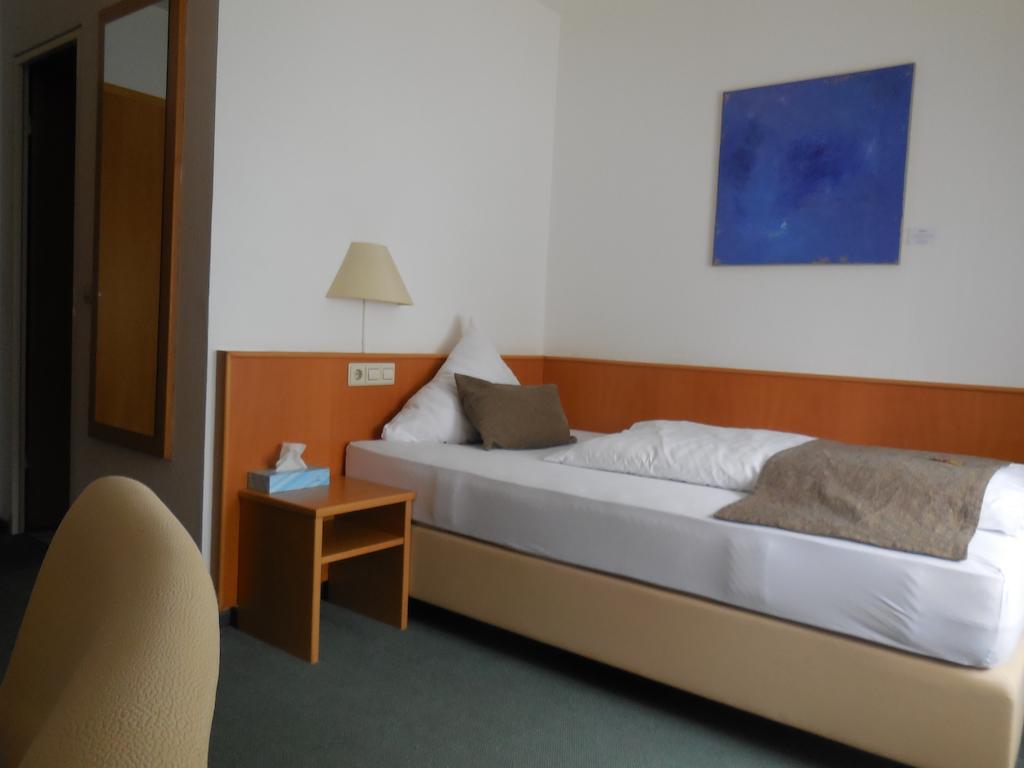 Hotel Schober Freiberg am Neckar Cameră foto
